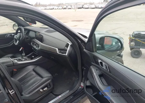 2020 BMW X5 Sdrive40I z USA, uszkodzony, nr VIN 5UXCR4C03LLT19903